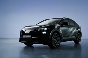 Subaru Uncharted Frontansicht in schwarz