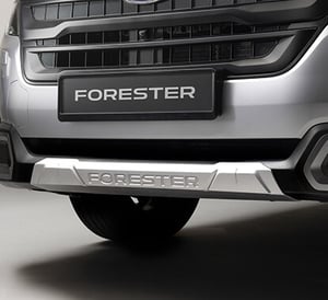 Kunststofffrontblende in Silber mit FORESTER Schriftzug